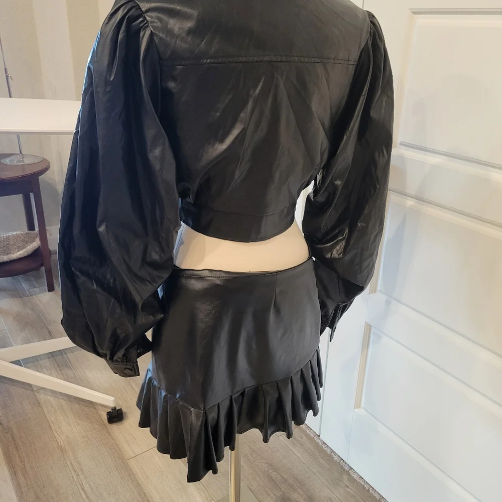 SHEIN ICON Buckle Detail Pleated Hem PU Leather Skort SIZE 6